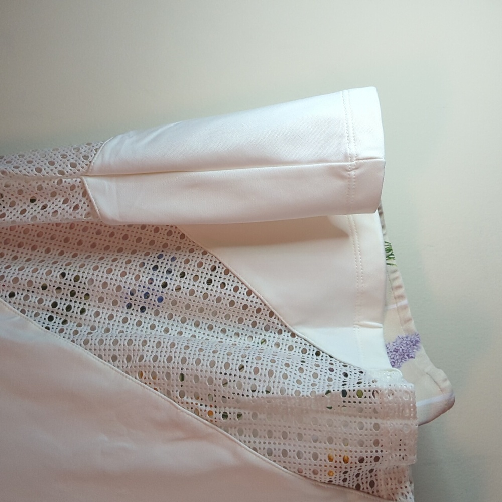 Tuckernut Tnuck Sport Naomi White/Fresh Buds Perforated Skort/Skirt L - Picture 13 of 16